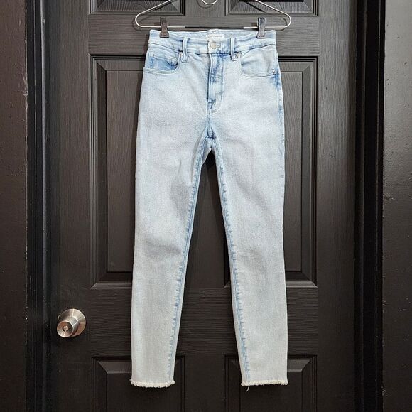 GOOD AMERICAN Good Legs Raw Edge Crop Skinny Jeans In Blue                   418 - Picture 4 of 16